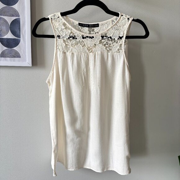 Zara • Cream Lace Crochet Sleeveless Blouse - Picture 4 of 7